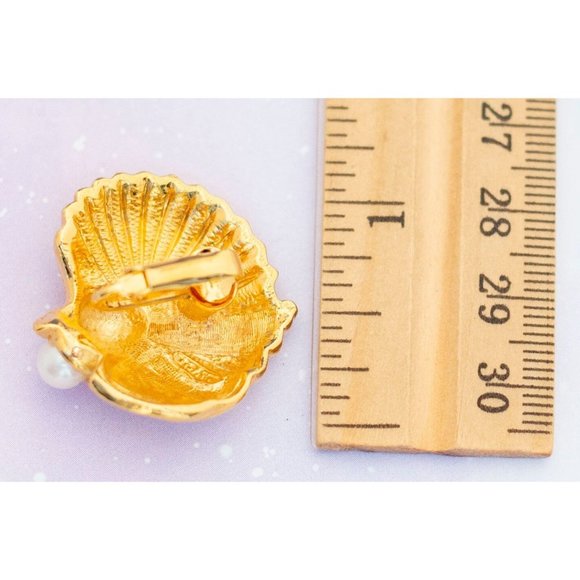 Vintage Shell Starfish Clip On Earrings by Avon - J2 - Picture 3 of 3